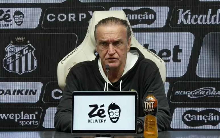 Cuca ter&aacute; at&eacute; o fim da Copa do Mundo para rever o elenco para a sequ&ecirc;ncia da temporada &ndash;