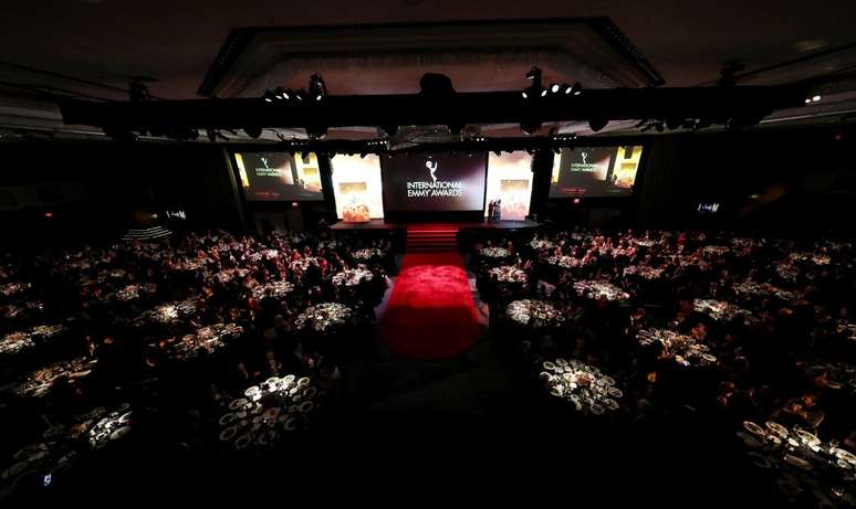 A entrega do Emmy Internacional acontece anualmente durante um jantar de gala em Nova York