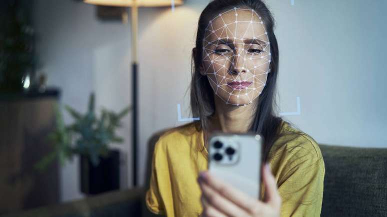 Em vez de depender apenas de senhas, sistemas modernos analisam padr&otilde;es de comportamento para detectar acessos suspeitos e refor&ccedil;ar a seguran&ccedil;a digital &ndash; depositphotos.com / gpointstudio