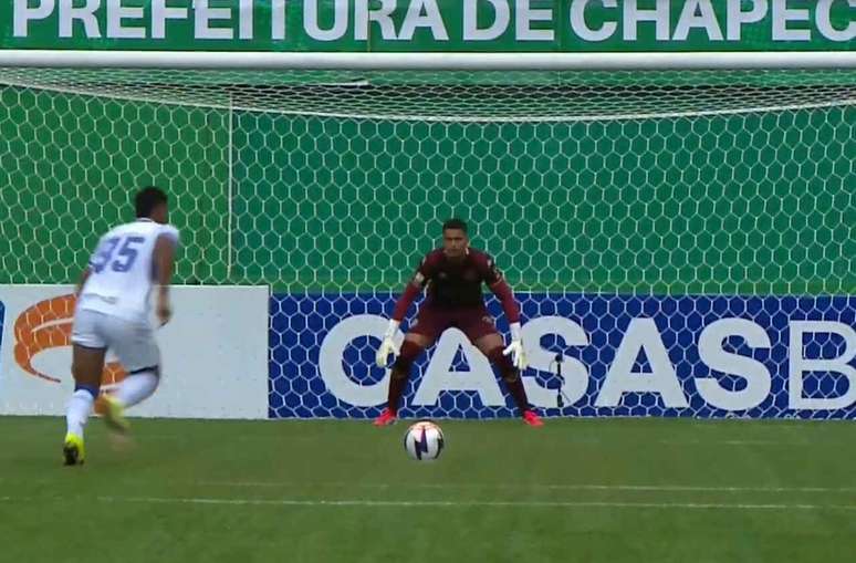 Ava&iacute; celebra o t&iacute;tulo da Copa Sul-Sudeste ap&oacute;s vit&oacute;ria nos p&ecirc;naltis sobre a Chapecoense &ndash;
