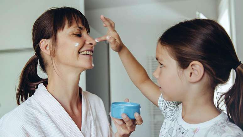 "Mulheres na faixa dos 30 e 40 anos s&atilde;o alvo h&aacute; muito tempo de empresas de skincare", diz Brooke Erin Duffy.
