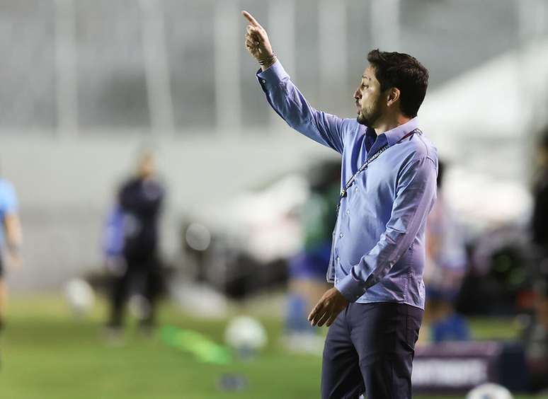 T&eacute;cnico enaltece desempenho da Sele&ccedil;&atilde;o &ndash;