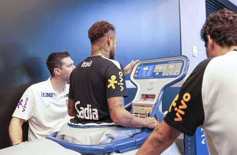 Atacante da Sele&ccedil;&atilde;o Brasileira vive expectativa de retorno aos treinos antes da estreia na Copa do Mundo &ndash;