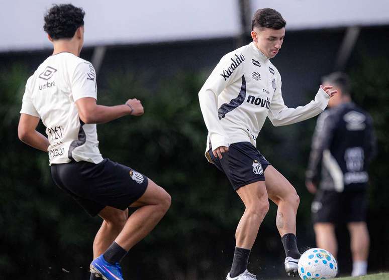 Treino do Santos no CT Rei Pel&eacute; antes da pausa para a Copa &ndash; Fotos: Raul Baretta/ Santos FC.