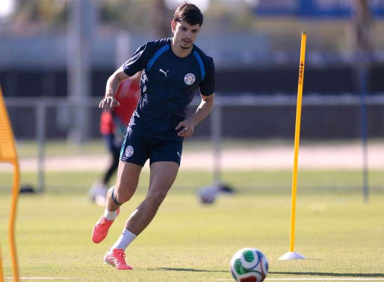 Jogador do S&atilde;o Paulo n&atilde;o atua desde o dia 19 de maio &ndash;