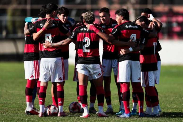 Flamengo volta ao G8 do Sub-20 ao vencer o Athletico na G&aacute;vea &ndash;