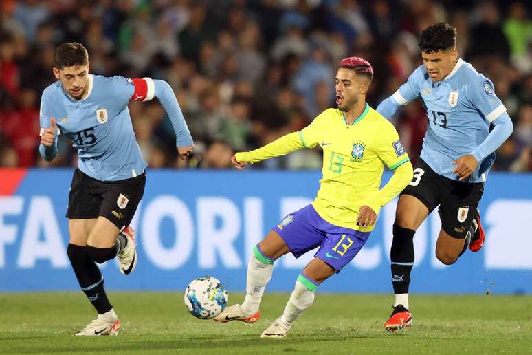 Yan Couto em a&ccedil;&atilde;o pela Sele&ccedil;&atilde;o Brasileira &ndash;