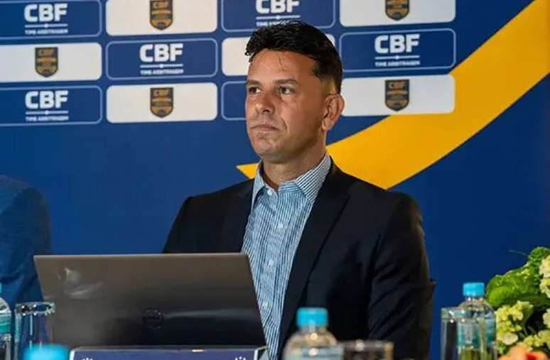 Rodrigo Cintra n&atilde;o &eacute; mais o chefe de arbitragem da CBF &ndash;