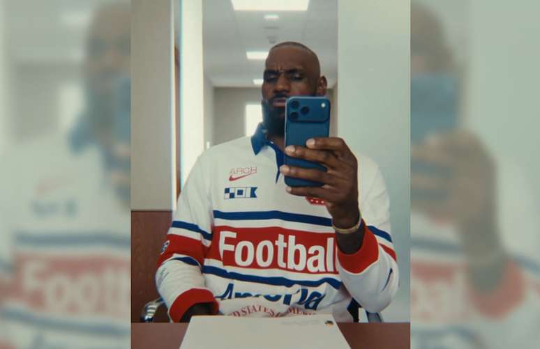 LeBron James demonstrou apoio &agrave; sele&ccedil;&atilde;o norte-americana de futebol &ndash;