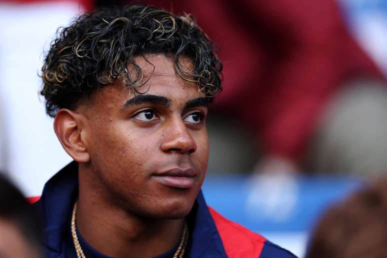 LA CORUNA, SPAIN &ndash; JUNE 04: Lamine Yamal of Spain looks on prior to the international friendly match between Spain and Iraq at Riazor Stadium on June 04, 2026 in La Coruna, Spain. (Photo by Florencia Tan Jun/Getty Images)