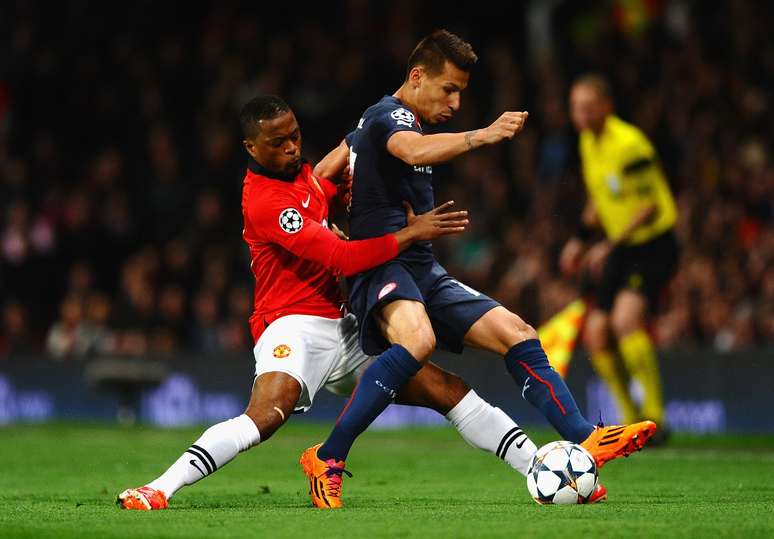 Patrice Evra em partida do Manchester United contra o Olympiacos, pela UEFA Champions League, em 2014 