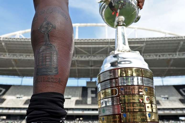 Assim como colegas, Luiz Henrique tamb&eacute;m tatuou conquistas
