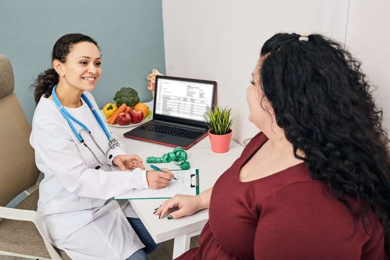 A cirurgia bari&aacute;trica pode trazer benef&iacute;cios importantes, mas seus resultados dependem da manuten&ccedil;&atilde;o de h&aacute;bitos saud&aacute;veis e do acompanhamento m&eacute;dico cont&iacute;nuo 