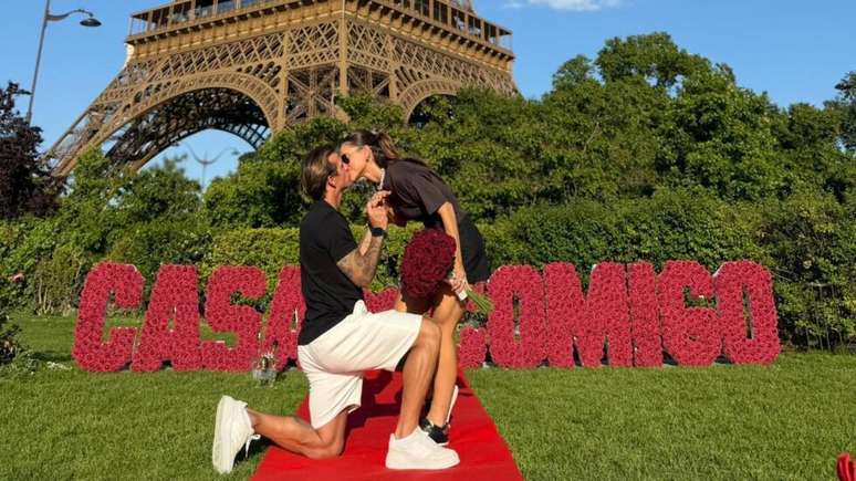 Ag&ecirc;ncia de brasileira oferece cen&aacute;rio em portugu&ecirc;s para o pedido de casamento em Paris. (22/04/2026)