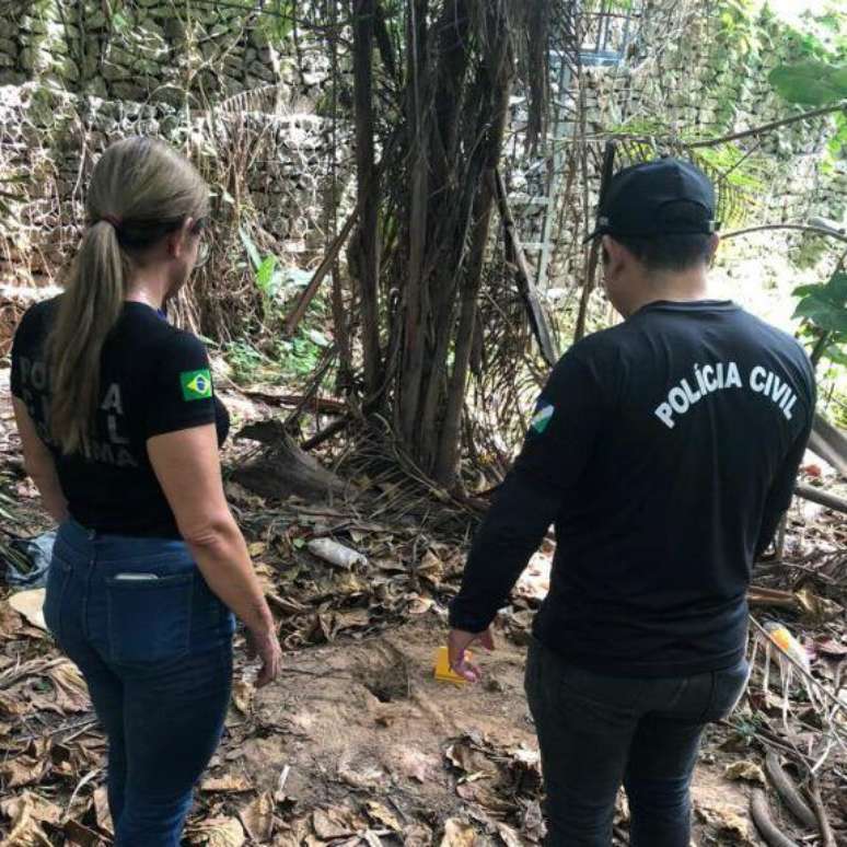 Policiais encontraram cemit&eacute;rio coletivo em Pricum&atilde;, zona oeste de Boa Vista, no in&iacute;cio de 2025
