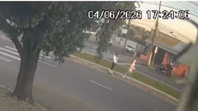 נשים שצילמו בנתיב האופניים נחקרות לאחר מותו של רוכב אופניים