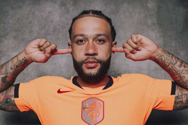 Memphis Depay, da Holanda, no ensaio oficial da Fifa