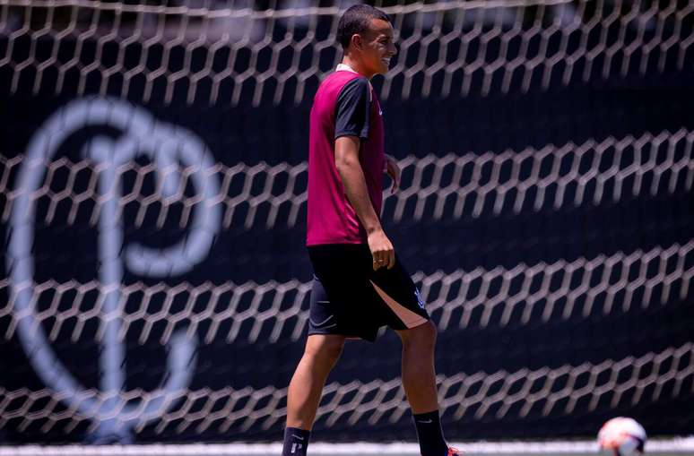 Gui Amorim nos treinamentos do Corinthians sub-20 &ndash;