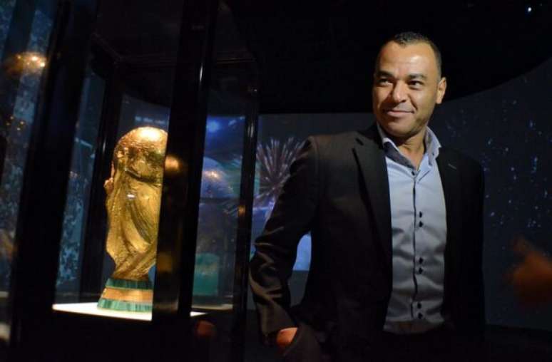 MoWa Press - Legenda: Cafu esteve presente na conquista de 1994 e 2002 da Sele&ccedil;&atilde;o Brasileira
