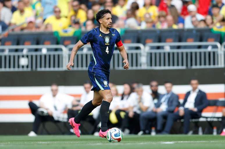 Marquinhos &eacute; um dos dez jogadores que mais vestiram a camisa da Sele&ccedil;&atilde;o Brasileira &ndash;