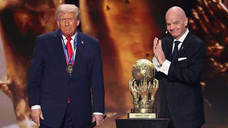 Gianni Infantino visitou a Casa Branca pela primeira vez em 2018, durante o primeiro mandato do presidente Donald Trump. No ano passado, Trump recebeu o 'Pr&ecirc;mio da Paz da Fifa'.