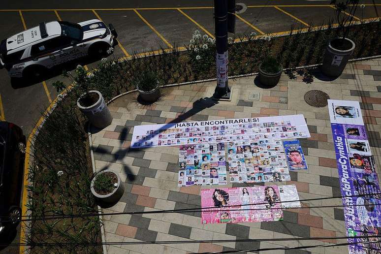 M&atilde;es de pessoas desaparecidas no M&eacute;xico distribu&iacute;ram panfletos e protestaram