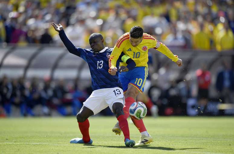 James Rodr&iacute;guez &eacute; uma das refer&ecirc;ncias t&eacute;cnicas da Col&ocirc;mbia-