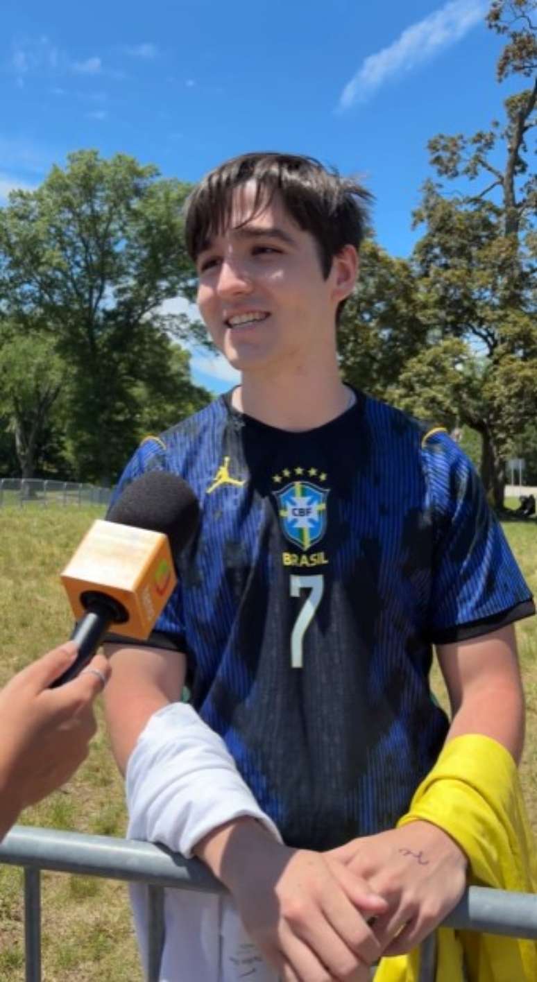 Brasileiro mora na cidade de Union e j&aacute; foi v&aacute;rios dias ao CT da Sele&ccedil;&atilde;o em Nova Jersey