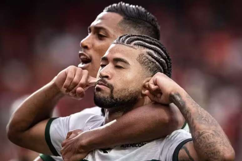 Lucas Ronier &eacute; um dos destaques do Coritiba &ndash;