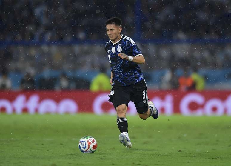 BUENOS AIRES, ARGENTINA &ndash; MARCH 27: Gabriel Rojas of Argentina runs with the ball during the international friendly match between Argentina and Mauritania at Estadio Alberto J. Armando on March 27, 2026 in Buenos Aires, Argentina. (Photo by Marcelo Endelli/Getty Images)