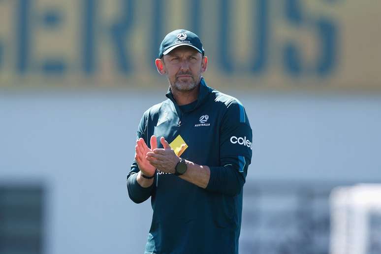 Tony Popovic, t&eacute;cnico da Austr&aacute;lia, est&aacute; de contrato renovado &ndash;