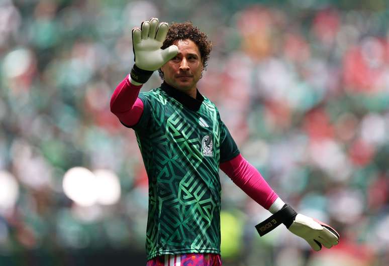 Guillermo Ochoa inicia sua despedida de Copas do Mundo 