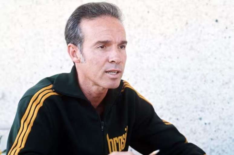  Zagallo foi campe&atilde;o como jogador e t&eacute;cnico