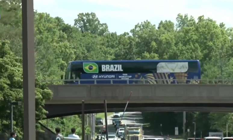 Brasil chega ao MetLife Stadium para estreia na Copa &ndash;