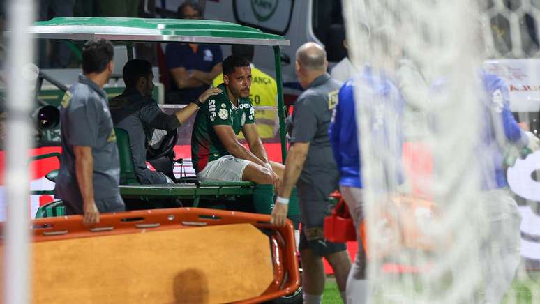 Vitor Roque evolui, mas Jeft&eacute; preocupa para o restante do ano &ndash;