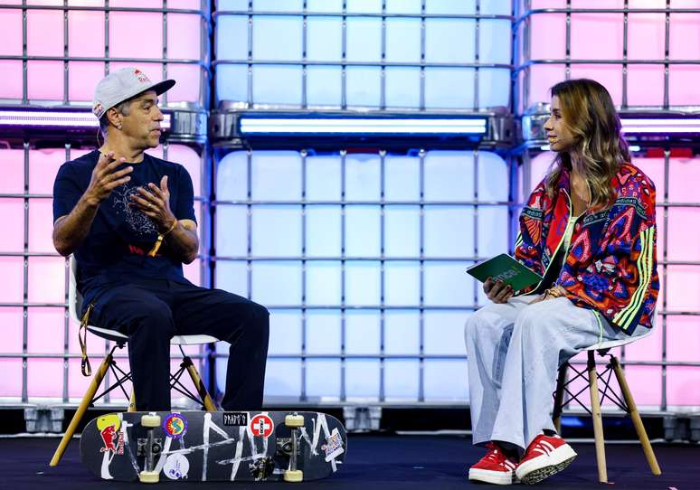 Sandro Dias e Nath&aacute;lia Gomes no Web Summit Rio 2026 