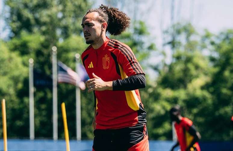 B&eacute;lgica aposta na mescla da experi&ecirc;ncia com jovens promessas