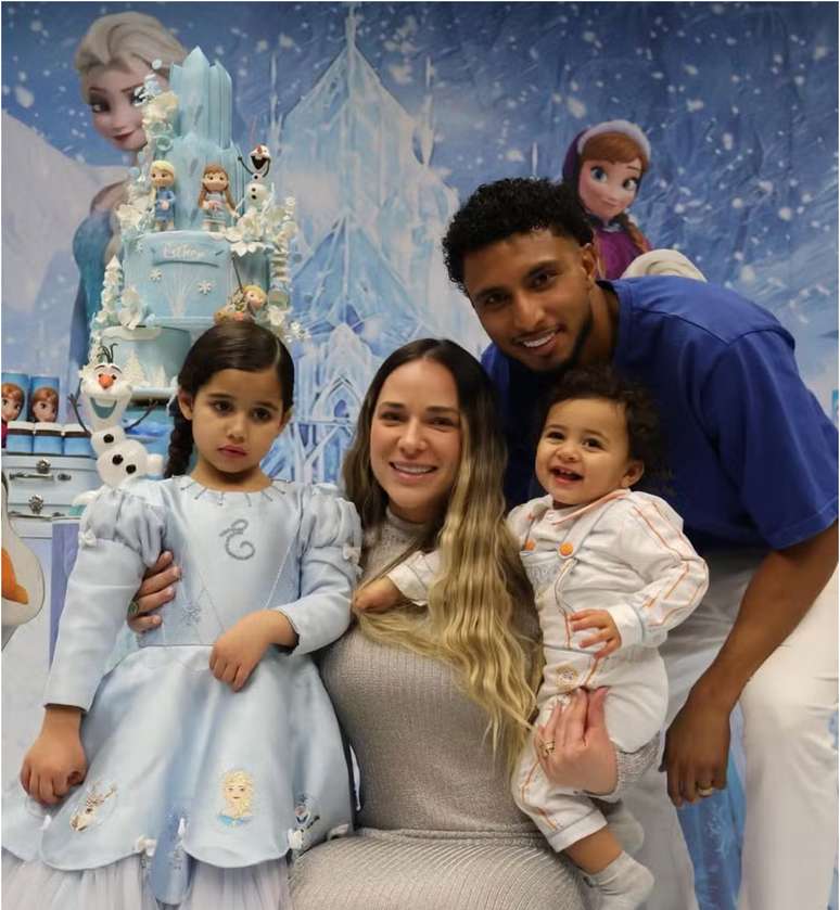 אדרסון והמשפחה 