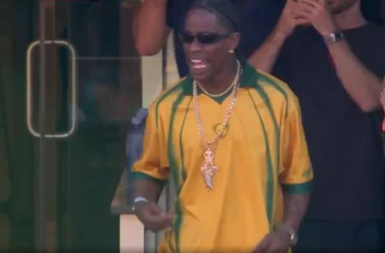 Reprodu&ccedil;&atilde;o de v&iacute;deo - Legenda: Travis Scott vibra com gol da sele&ccedil;&atilde;o brasileira no empate com Marrocos