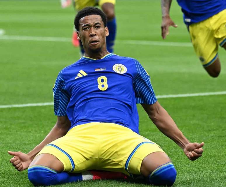 Comenencia vibra ap&oacute;s fazer o gol de Cura&ccedil;ao. Naquele momento, o placar ficava1 a 1