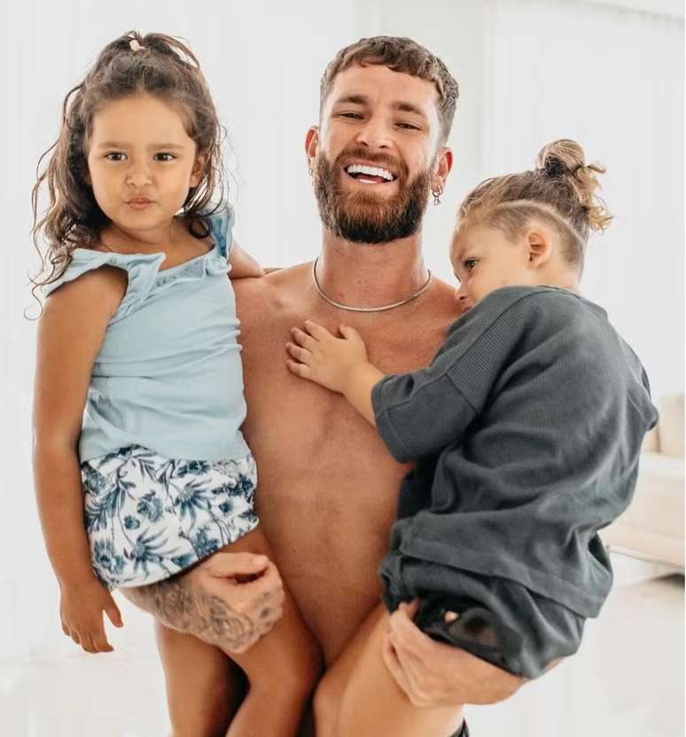 לאו פריירה עם ילדיו, הלנה ומתאו 