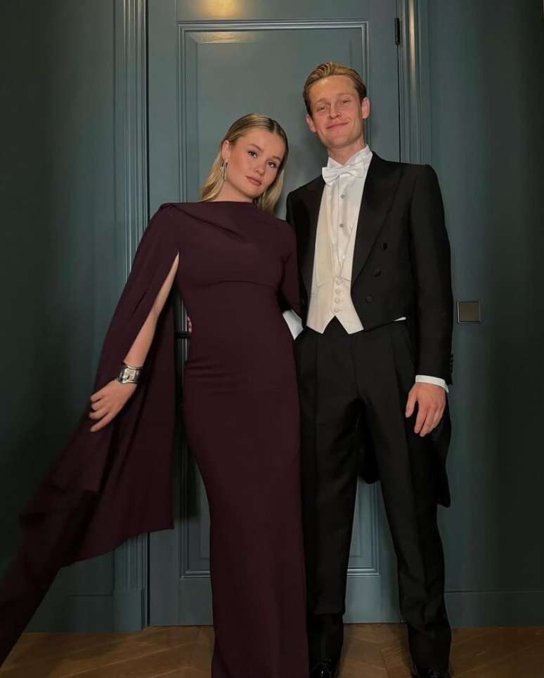 Frenkie de Jong e Mikky Kiemeney s&atilde;o um casal desde 2014, quando se conheceram e se apaixonaram ainda no ensino m&eacute;dio
