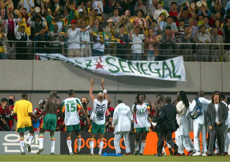 Sele&ccedil;&atilde;o de Senegal provocou a grande surpresa da Copa de 2002, ao vencer a Fran&ccedil;a &ndash;