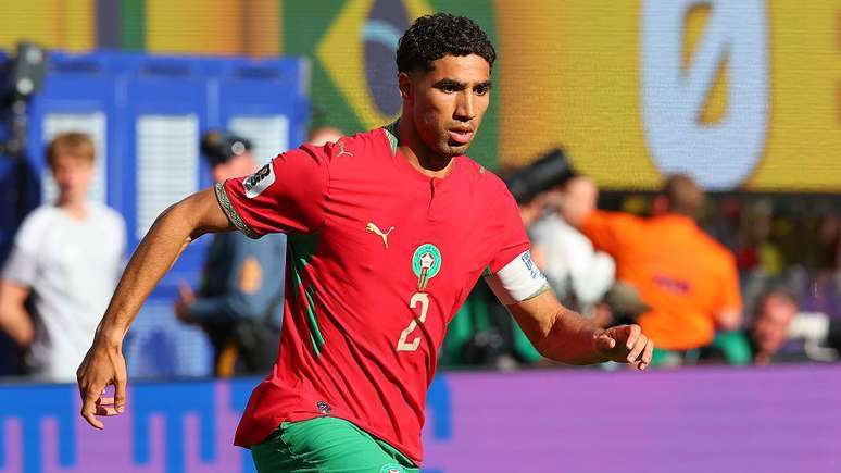 Hakimi, que nasceu e cresceu em Madri, n&atilde;o conseguiu responder a jornalistas em espanhol