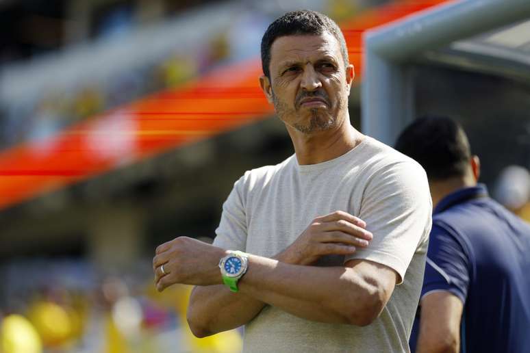 Jamal Sellami, treinador da Jord&acirc;nia. (Photo by Meg McLaughlin/Getty Images)