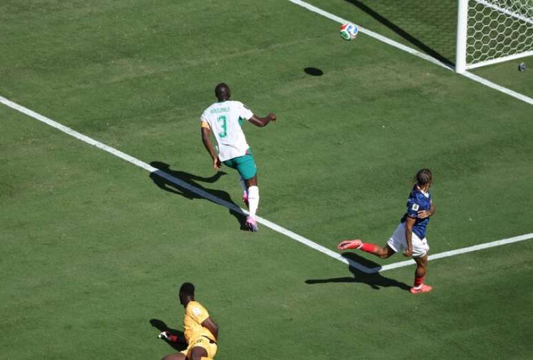 Barcola, com toque de cobertura, fez segundo gol da Fran&ccedil;a sobre Senegal