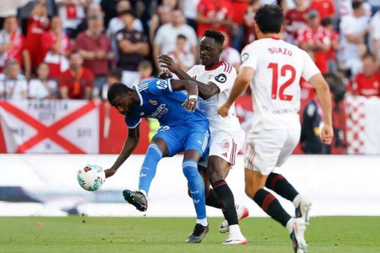 R&uuml;diger defende o Real Madrid desde 2022 &ndash;