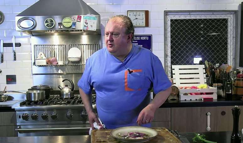 Peixe no microondas em apenas 3 minutos: essa receita simples do Érick Jacquin, jurado do 'MasterChef Brasil', é a salvação dos cozinheiros preguiçosos.