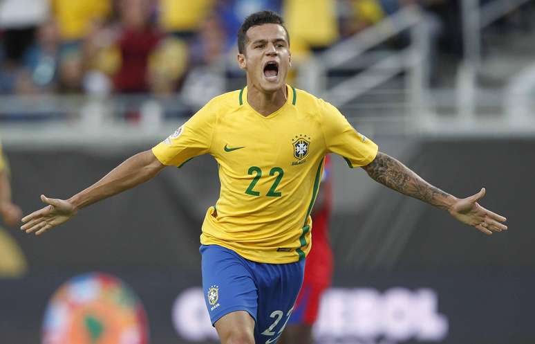 Phillipe Coutinho fez tr&ecirc;s gols para o Brasil contra Haiti em 2016