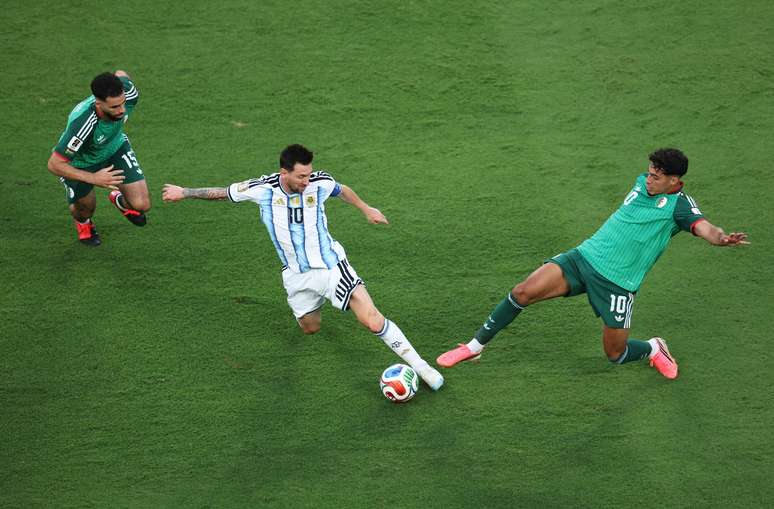 Messi durante partida contra a Arg&eacute;lia (Photo by Francois Nel/Getty Images)
